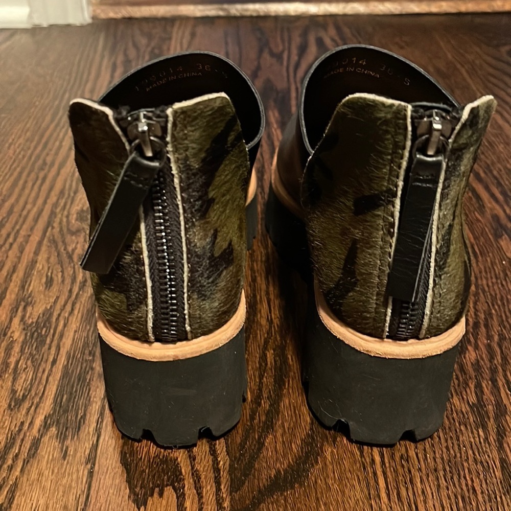 All Black Flatform Tread Women’s shoe